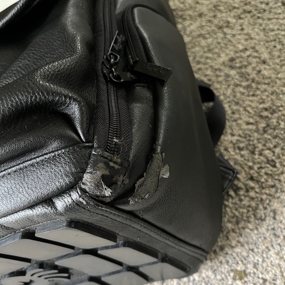 Itzy Ritzy Boss Diaper Bag - Picture 7 of 8